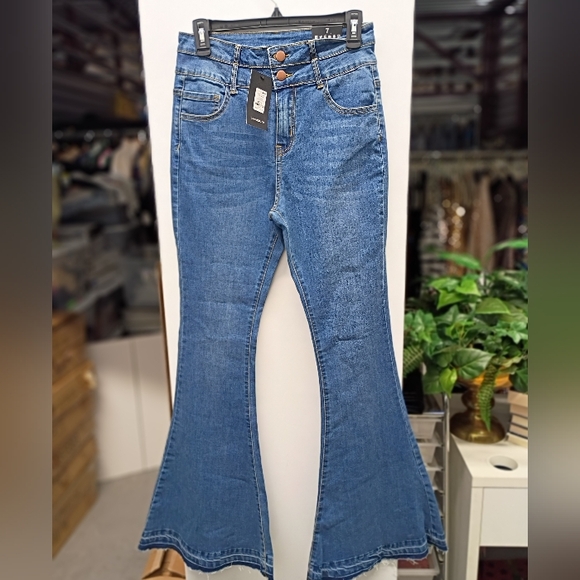 Fashion Nova Blue Flare Wide Leg Jeans - Picture 3 of 11